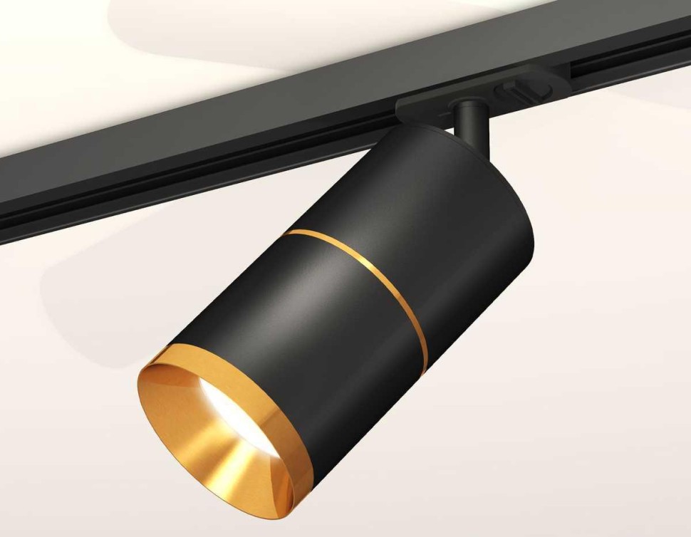 Комплект трекового светильника Ambrella light Track System XT (A2537, C7402, A2072, C7402, N7034) XT7402030