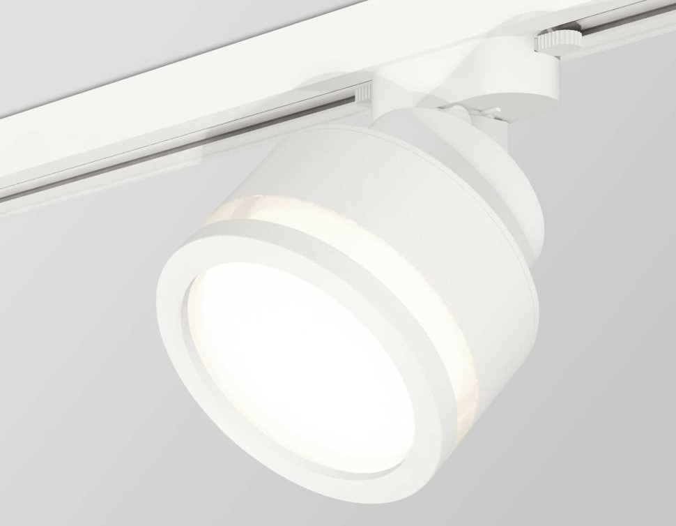Комплект трекового светильника Ambrella light Track System XT (A2524, A2105, C8101, N8412) XT8101022